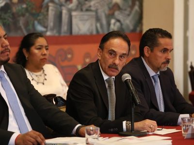 Funcionario panista admite que infiltró a grupos feministas; colectivas exigen investigación