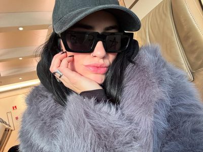 Un clásico reinventado: Lali Espósito y el nail art que promete ser el must de la temporada