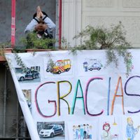 Convocan a un "aplausazo" este lunes por los "Héroes de la Salud"