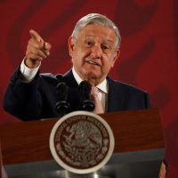 Hay denuncias contra Romero Deschamps, lo mejor es que renuncie: López Obrador