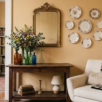 Cómo decorar con estilo vintage sin gastar: 5 tesoros de la abuela que son tendencia