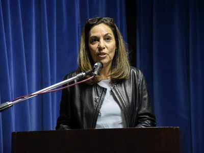 Carla Carrizo le pidió a Odarda que vaya al Congreso por los conflictos mapuches