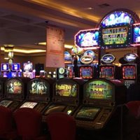 Proponen nuevas regulaciones para casinos en Neuquén