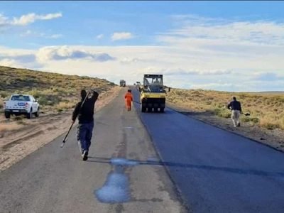 Confirmaron que el asfalto en el bypass de circunvalación de Añelo tiene un avance superior al 57 por ciento