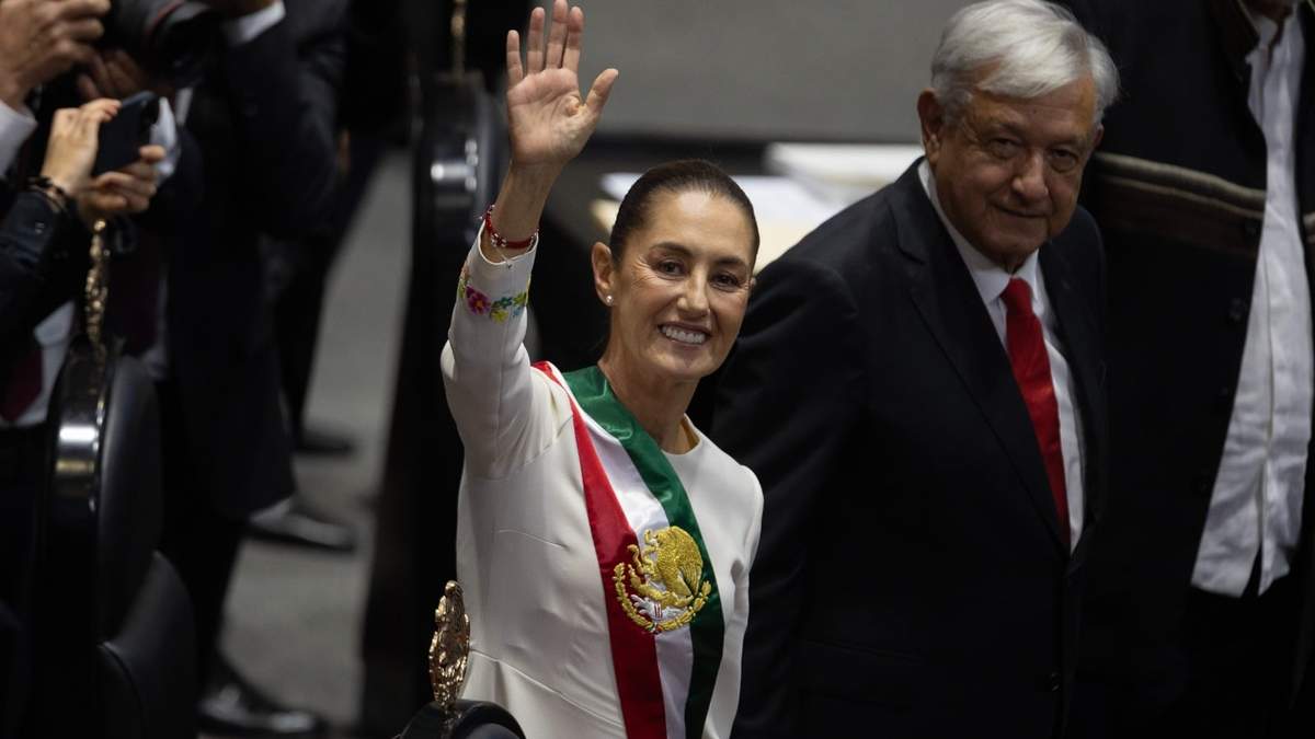 Sheinbaum y López Obrador. Exigencia a España