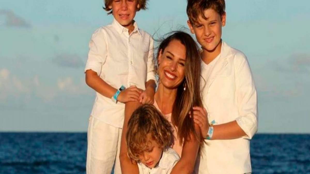 Pampita e hijos. Foto: (Instagram)