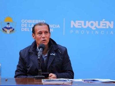 "No hay camas": la advertencia de Gutiérrez a los neuquinos en plena segunda ola
