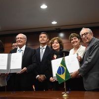 México y Brasil firman acuerdos para fortalecer cooperación sanitaria y farmacéutica