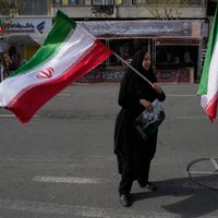 EU aplaza 5 días ataques a plantas eléctricas de Irán, amplía plazo de Trump en estrecho de Ormuz