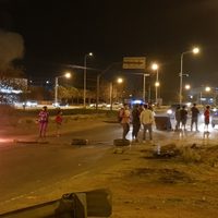 Manifestación en Ruta 7: EPAS llevó agua y apunta contra la Municipalidad por falta de obras