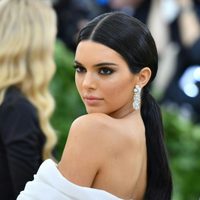 Kendall Jenner y sus cautivadoras elecciones para el Met Gala