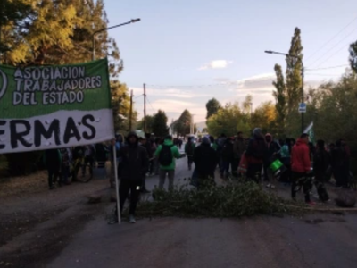 ATE cortó la ruta en Loncopué: reclaman el pase a planta de los trabajadores de Termas