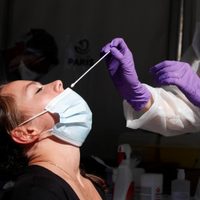 La tercera ola del coronavirus en México se ensaña ahora con la población joven