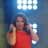 "A cargar nafta": Lizy Tagliani presentó su nuevo auto y mostró el radical cambio en su apariencia