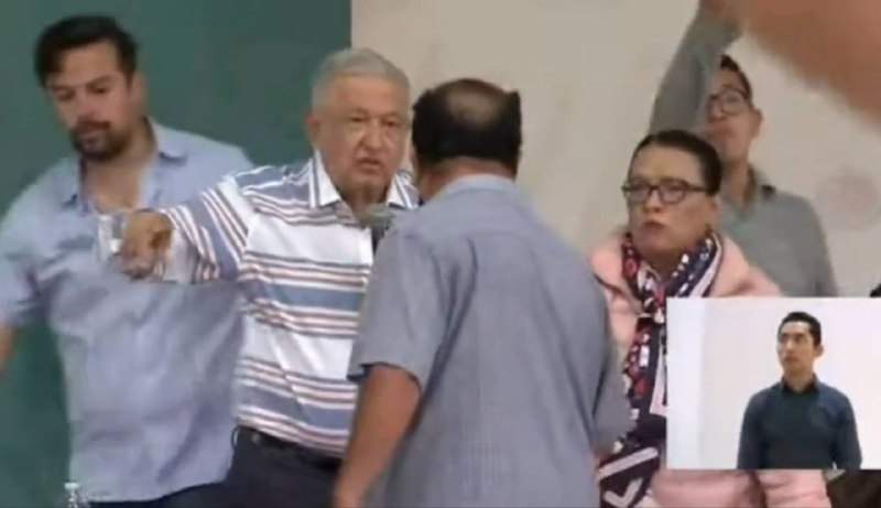 Huauchinango. Portazo en evento del presidente