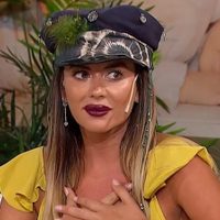 Karina Jelinek reaccionó ante los comentarios de dos famosas por su actuación en el Cantando
