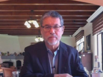 La desinformación se propaga a mayor velocidad que el covid; las vacunas son seguras: experto UNAM