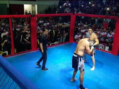 Políticos dirimen sus diferencias en el ring... con una pelea al estilo UFC