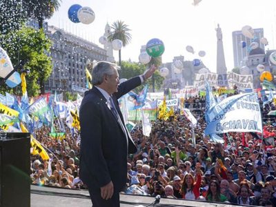 Día de la Democracia: el Gobierno confirmó que el transporte será gratuito a partir de las 12