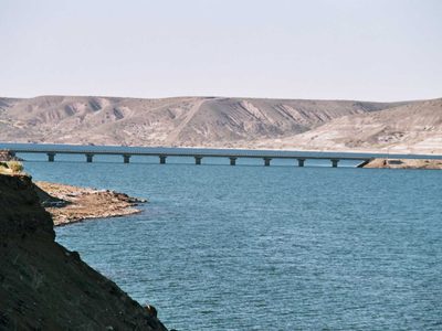 Rescataron a cuatro pescadores que naufragaron en Collón Curá
