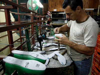 A partir de hoy rige el plan de pagos para pequeñas y medianas empresas bonaerenses