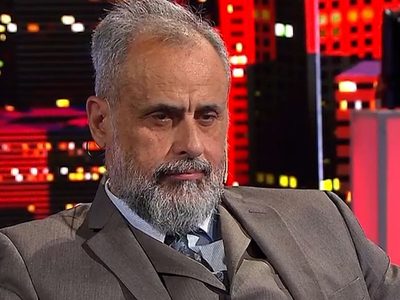 Tras la renuncia de Jorge Rial, Morena lanzó un tremendo mensaje con un claro destinatario