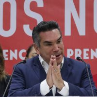 “Alito” celebra restitución de Edmundo Jacobo en la secretaría ejecutiva del INE