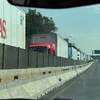 Accidentes paralizan por más de 20 horas la autopista México-Querétaro