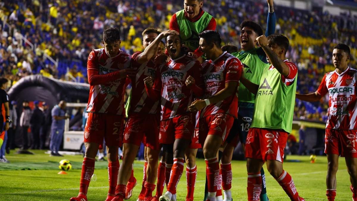 Necaxa celebra su victoria ante el América