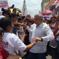 Anuncia AMLO que en 2018 ofrecerá en venta a Obama el avión de Peña