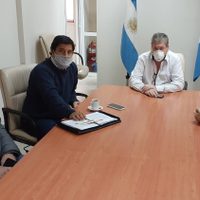 Reunión Koopmann-ADUS IPVU: entregarán 90 escrituras en Zapala