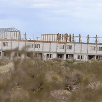“Un elefante blanco en la meseta”: denuncian la parálisis de la obra del Procrear II en Neuquén
