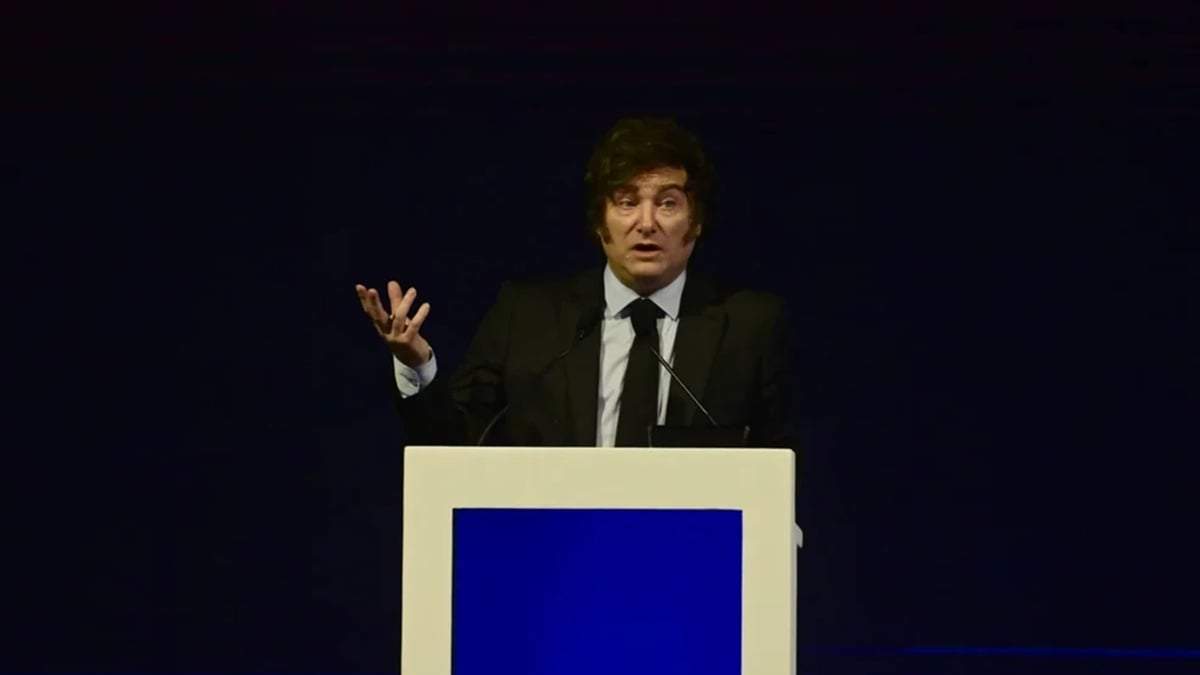 Javier Milei en el AmCham Summit 2025