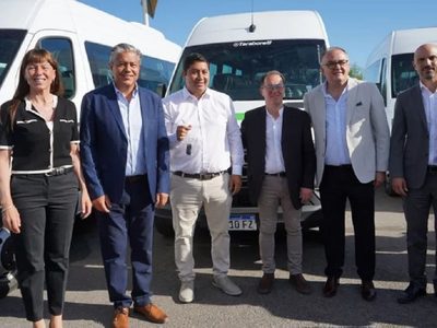El Gobierno de Neuquén incorporó 39 vehículos a su flota y los repartió a diferentes localidades