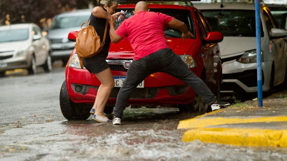 Se prevé precipitaciones intensas para el martes en la ciudad de Neuquén. Fuente: (Emiliano Ortiz)