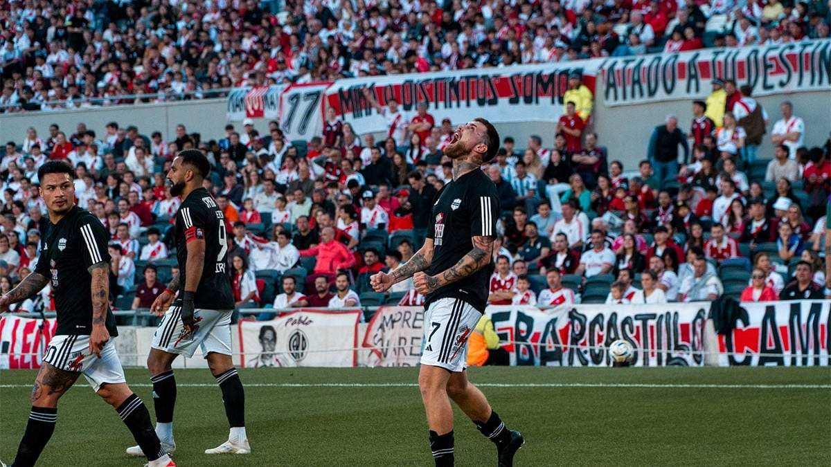 Riestra le provocó su cuarta derrota consecutiva a River.