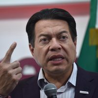 Mario Delgado celebra que Ebrard se quede en Morena, pero le recuerda que no admiten corrientes