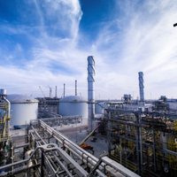 Arabia Saudita reducirá su producción de petróleo para estabilizar el mercado global