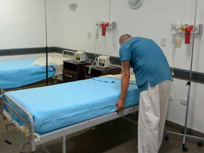 En dos meses, se cuadruplicó la ocupación de camas de terapia intensiva