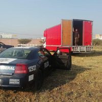 Roban camión con instrumentos y equipo de Café Tacvba