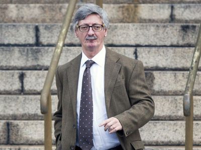 La ANSES le pidió al fiscal que investiga el "vacunatorio VIP" que se jubile: cómo reaccionó