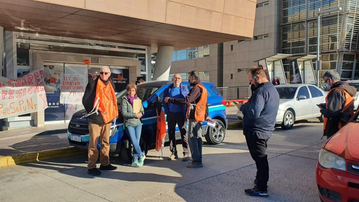 Trabajadores de salud pública anuncian paro de 48 horas en la Provincia del Neuquén. Fuente: (Javier Manzano)