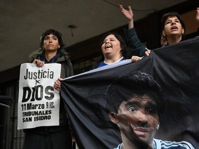 Los abogados apartados del caso Diego Maradona pidieron su restitución