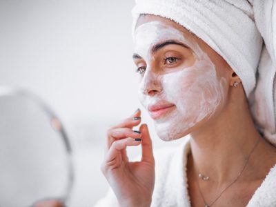 Mascarillas caseras: 5 opciones buenas, bonitas y baratas para cuidar tu piel en casa