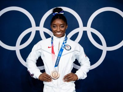 Simone Biles obtiene bronce en viga de equilibrio: "sólo quería salir por mí"