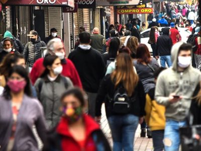 Quilmes: miles de personas en la calle en plena cuarentena. ¿Era necesario?