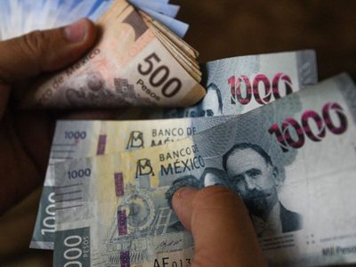 Registran plusvalías en abril, tras caída en marzo
