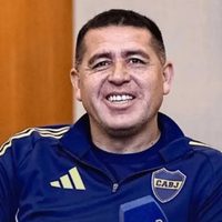 Se enfrentan los ídolos: el exjugador de Boca que será opositor de Juan Román Riquelme en las elecciones