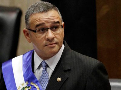 El Salvador: piden 16 años de prisión para el expresidente Funes por negociar con pandillas
