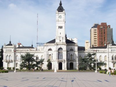 Un intendente denunció que “encapuchados” quisieron tomar la Municipalidad